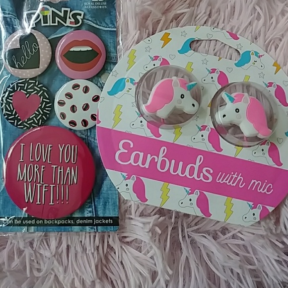 Accessories - Unicorn earbuds with Mic & 💞Pin set💋